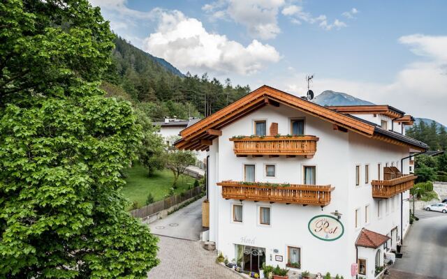 Hotel Post Кампо-ди-Тренс вид на фасад