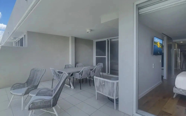 Spacious Modern Apartment in Batemans Bay