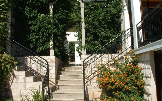 Ivica - with parking - SA3(2)