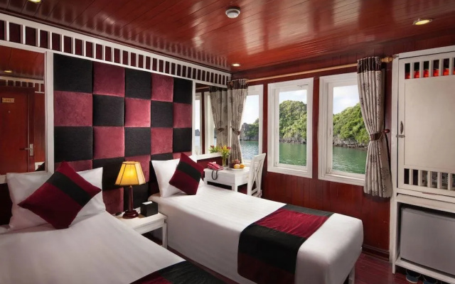 HaLong Canary Cruise