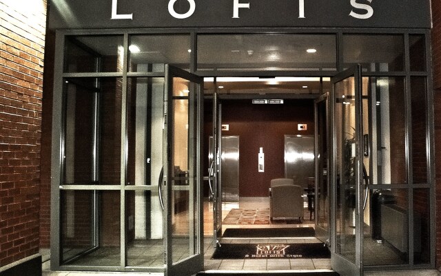 Отель Columbus Downtown - The Lofts вид на фасад