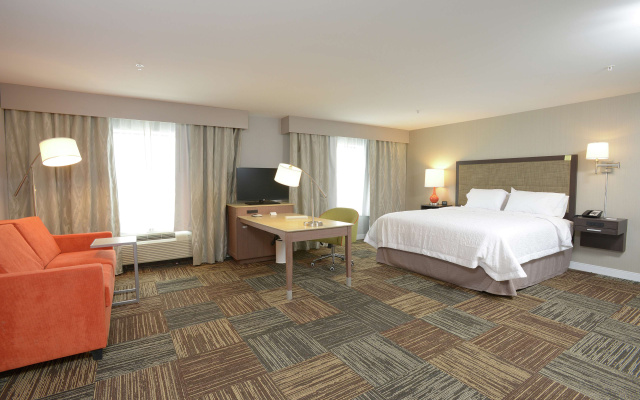 Hampton Inn & Suites Cincinnati / Kenwood