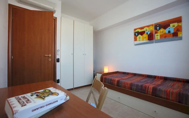 Apt In Marinagri Resort