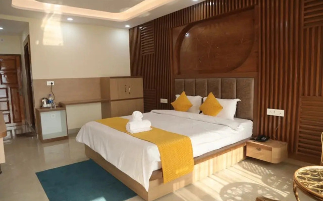 Hotel Radha Vallabh