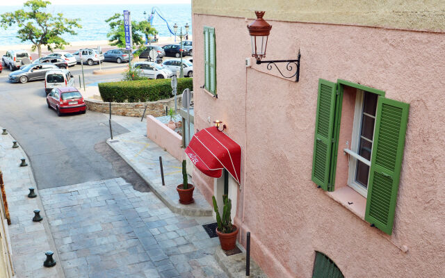 Hotel Posta Vecchia In Bastia France From 173 Photos Reviews Zenhotels Com