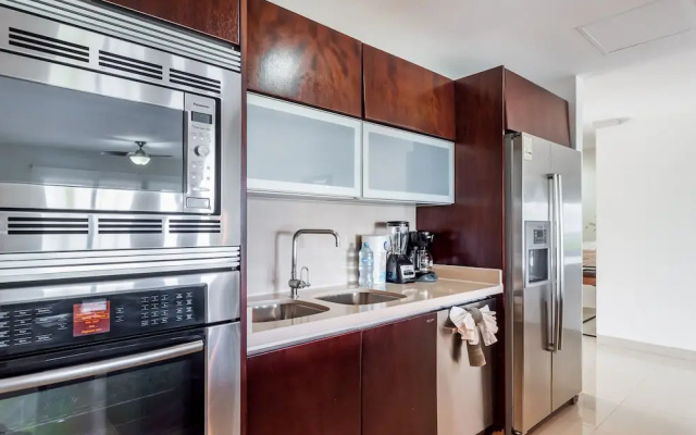 Z Casa Marea 2 Bedroom Condo by Redawning