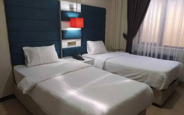 Athena Life Otel