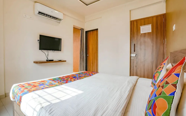 24 Baner By OYO Rooms