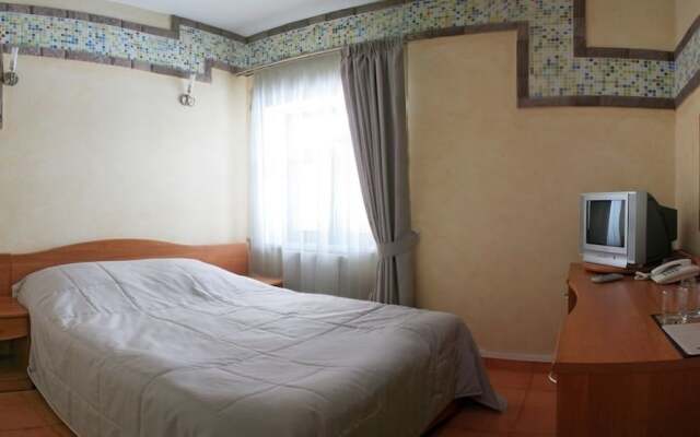 Avesta Hotel
