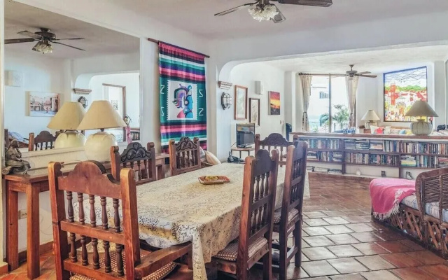 Ocean View 2Br Condo-balcony-beach-pool - 604
