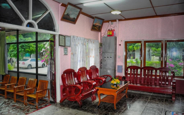 Phan Khar Myay Hotel