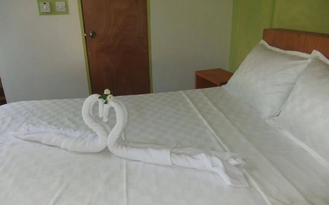 Serenity Lodges Dominica