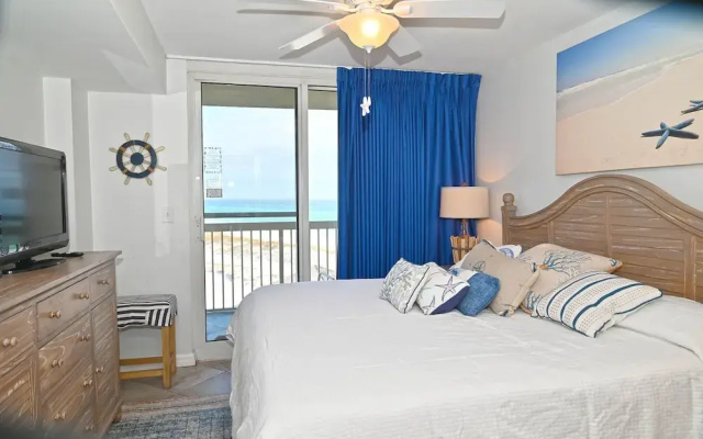 Pelican Beach 0614 2 Bedroom Condo by Pelican Beach Management