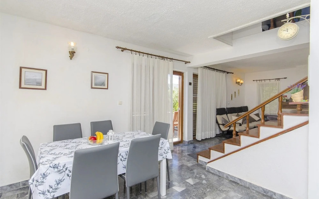 House Miroslav