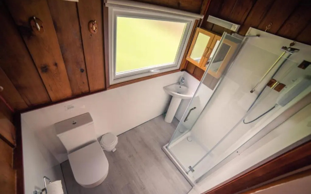 Timber Hill Self Catering Cedar Lodges