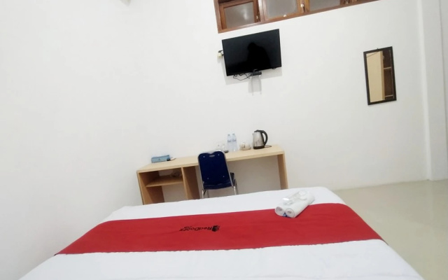 RedDoorz Syariah Near Alun Alun Temanggung