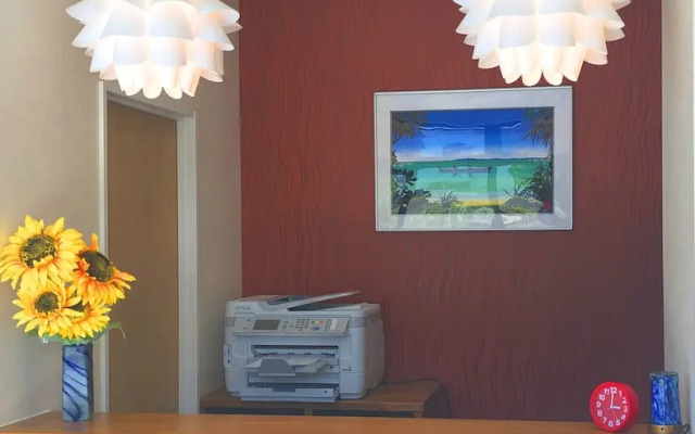 Ten Point Hotel