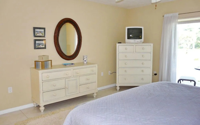 Boaters Paradise With Unmatched Water Views