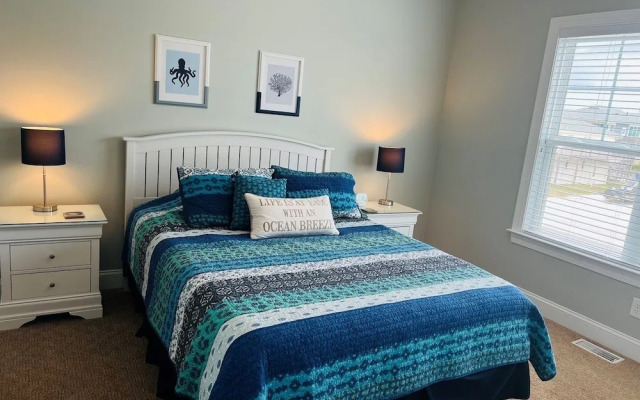287 Obw 6 Bedroom Home by RedAwning