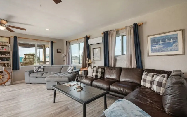 Lazy Lagoon 1 Bedroom Home