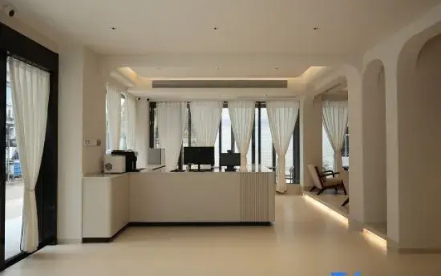 Haikou Cloud Villa B&B (Hainan University Haidian Island Branch)