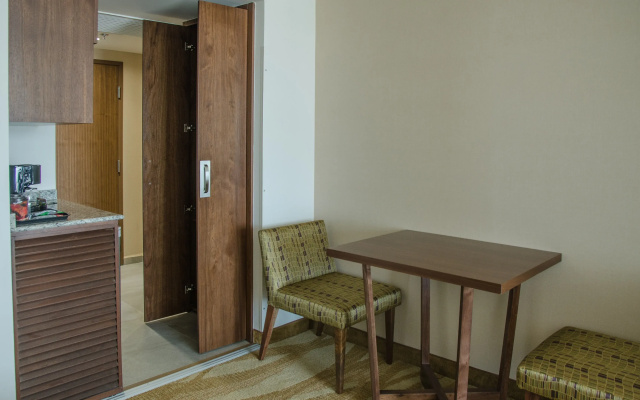 Holiday Inn Express & Suites Celaya by IHG