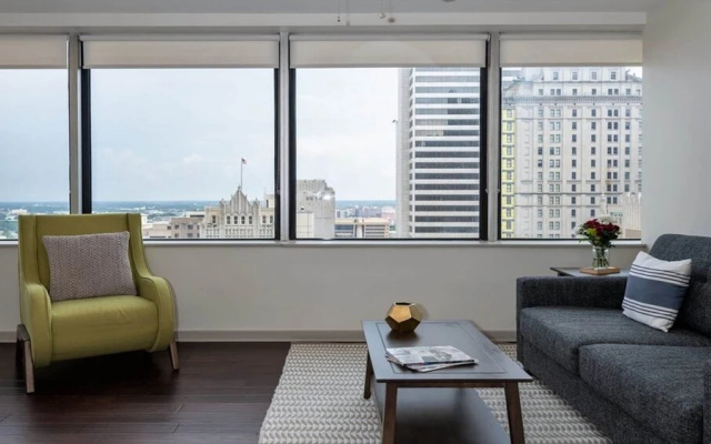 16th FL Bold CozySuites w/pool, gym, roof #6