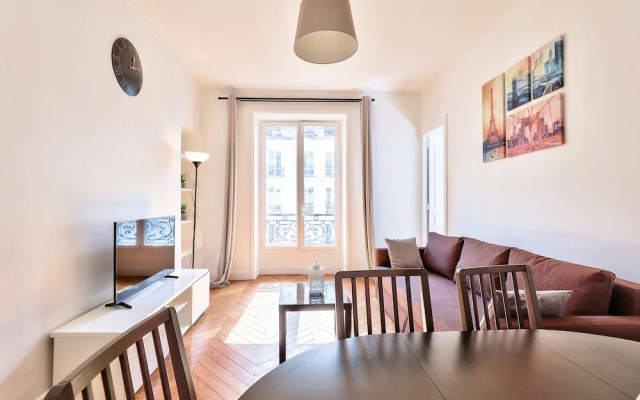 84 - Classy Flat Reaumur  Montorgueil 4D