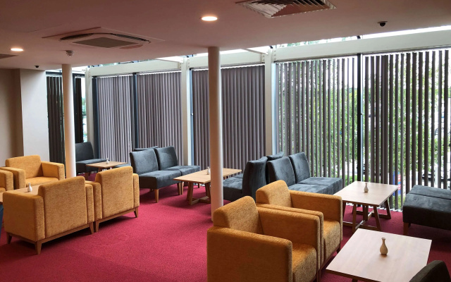 Ramada by Wyndham Cobham