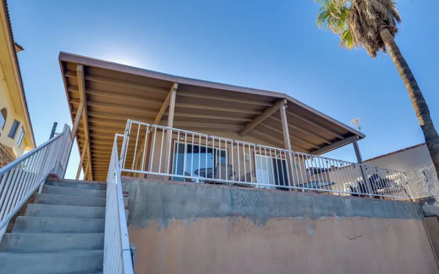 Riverfront Bullhead City House w/ Balcony!