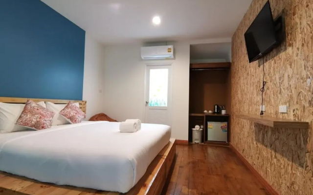 Nua Tone Resort & Cafe