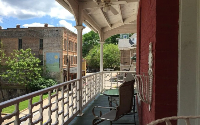 Elmwood House
