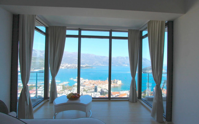 Apartments Aqua