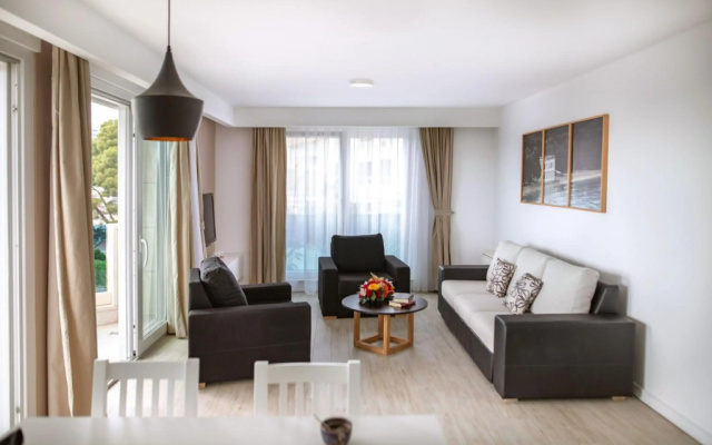 City Beach Apartment