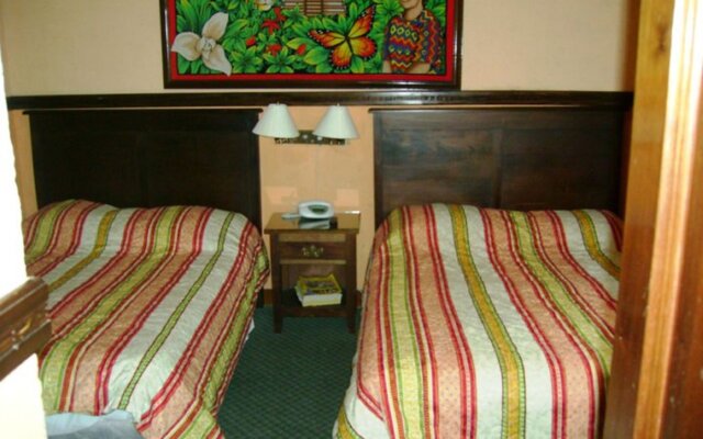 Eco Hotel Los Proceres in Guatemala City, Guatemala from 63$, photos, reviews - zenhotels.com guestroom