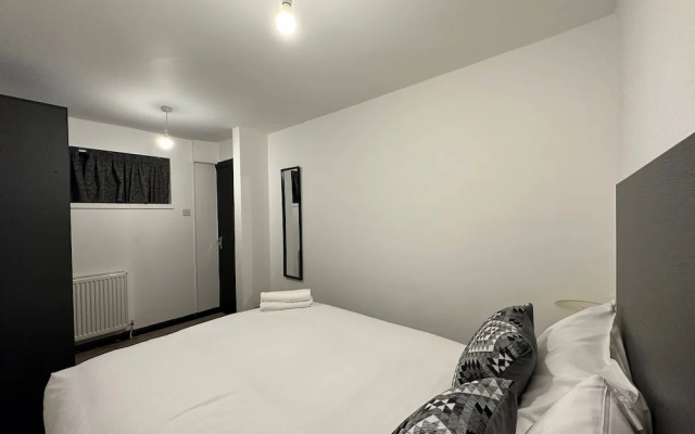 Mulberry Aparthotel