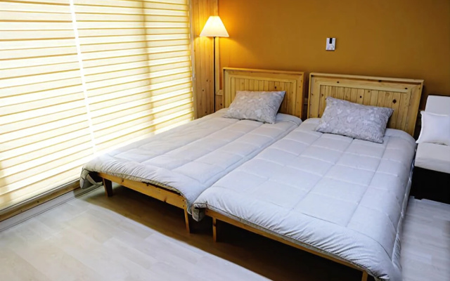Seogwipo Pyoawon Haevichi Pension