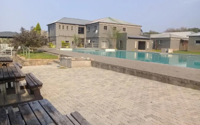 Sima Silver Lodge