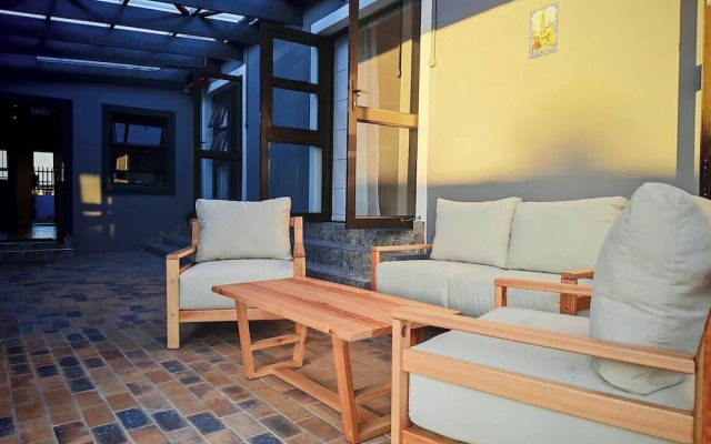 Room-courtyard Double Room With Shared B