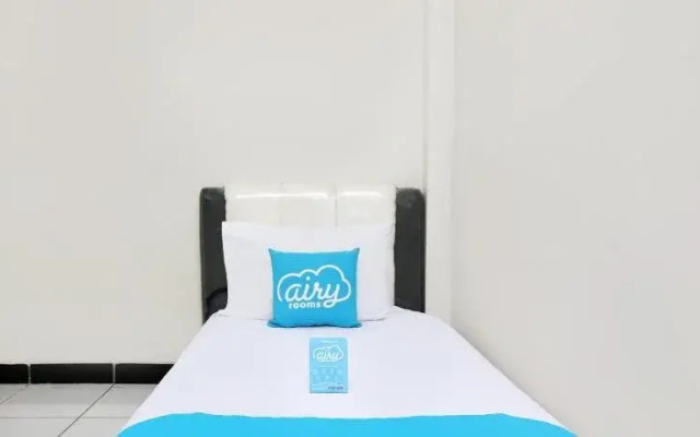 Ratu Residence Syariah by OYO Rooms