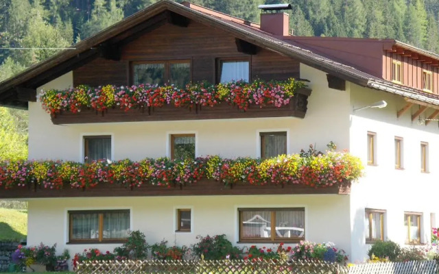 Sennhof Apartments