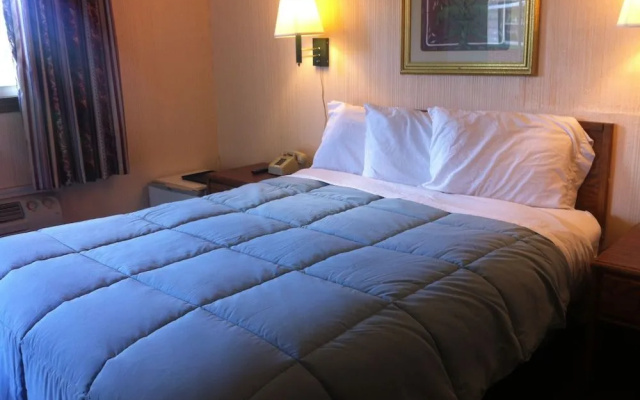 Green Crest Motel