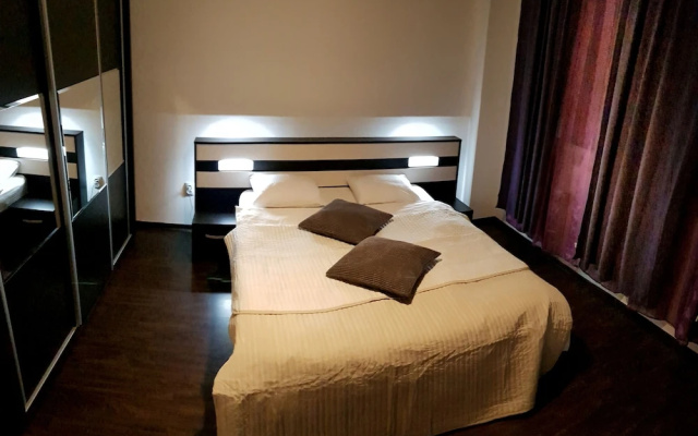 Bucharest Wander - Old Town Apartments