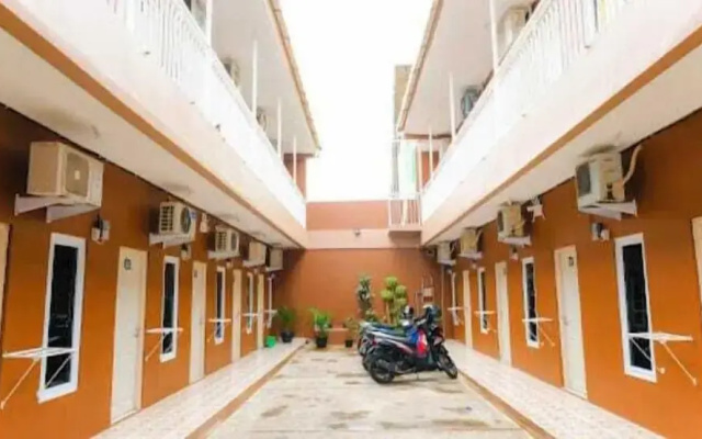 OYO 94253 Cikunir Residence Syariah