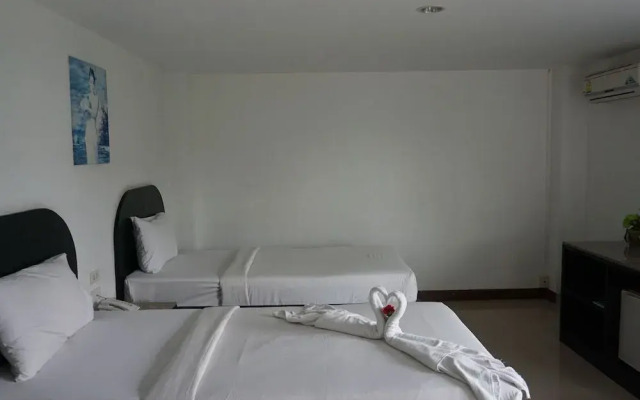 Nirakon Hotel