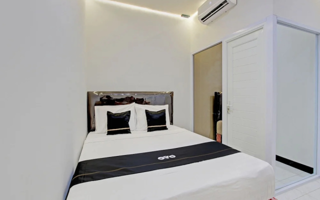 Collection O 92972 Gaharu Hotel