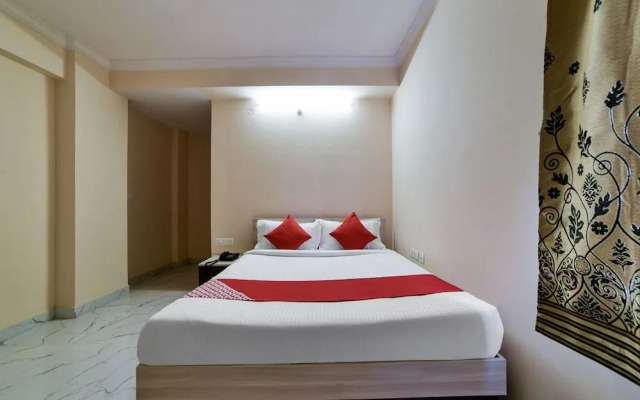 FabHotel Opal Residency