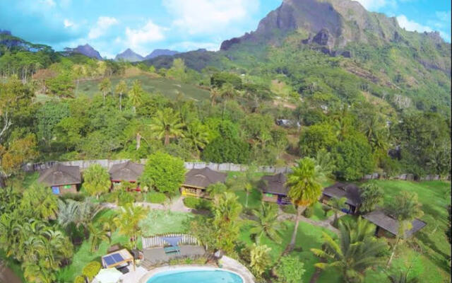 Village Temanoha in Moorea, French Polynesia from 173$, photos, reviews - zenhotels.com balcony