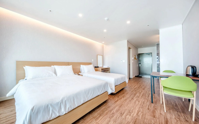 JnB Family Hotel