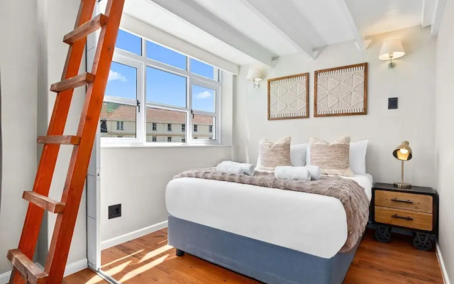 Gardens Loft Studio